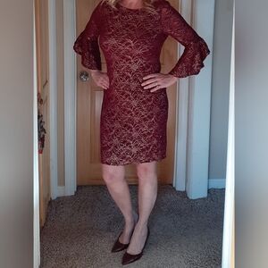 Marina women's size 12 bell sleeve dress burgundy with gold running through it
